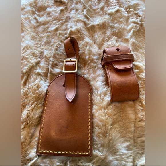 Authentic LV Luggage Tag - Picture 3 of 5